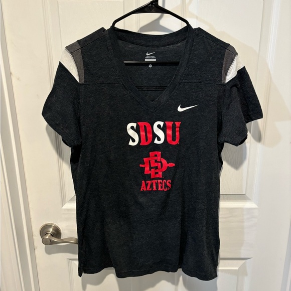 Nike San Diego State Univ Women’s Tee - Picture 1 of 4